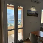 לינה וארוחת בוקר Il Vecchio E Il Mare 4*