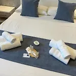 Il Vecchio E Il Mare לינה וארוחת בוקר 4*