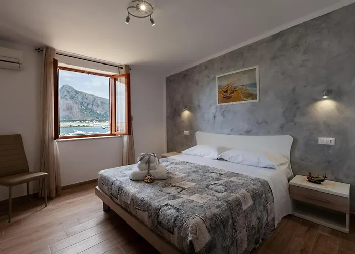 Il Vecchio E Il Mare Bed & Breakfast