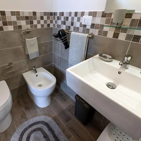 Il Vecchio E Il Mare Bed and Breakfast